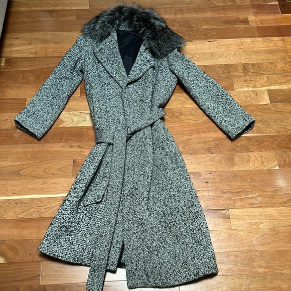 Elie Tahari tweed coat with fur collar size small - Picture 1 of 11